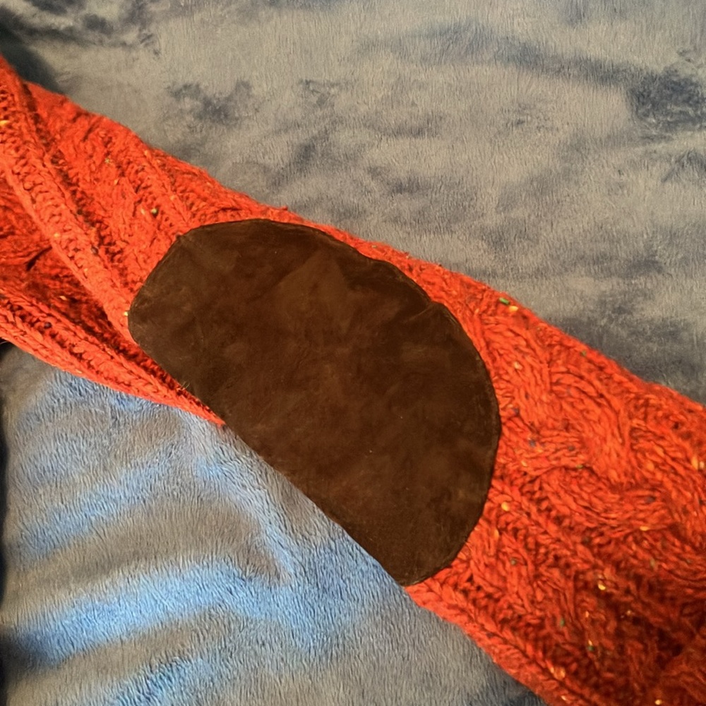 Sweater - Picture 3 of 7